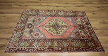 Load image into Gallery viewer, Anatolian Turkish Rug 4x6 Unique Borders One of a Kind