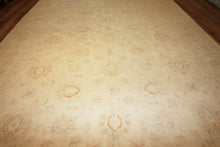 Load image into Gallery viewer, "pakistani rugs" "peshawar rugs" "antique peshawar rugs" "peshawar ziegler rugs" "peshawar hand knotted rugs" "peshawar oushak rugs" "peshawar rugs"