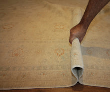 Load image into Gallery viewer, "pakistani rugs" "peshawar rugs" "antique peshawar rugs" "peshawar ziegler rugs" "peshawar hand knotted rugs" "peshawar oushak rugs" "peshawar rugs"
