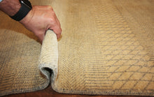 Load image into Gallery viewer, "contemporary runner rugs" "mid century modern rug" "modern rugs" "modern rug living room" "contemporary runner" "modern rug"