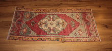 Load image into Gallery viewer, "anatolian rugs" "oushak rugs" "vintage anatolian rug" "oriental rugs" "carpet"