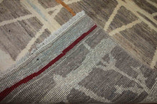 Load image into Gallery viewer, Tribal Geometric Moroccan Wool Rug 5x7 One of a Kind
