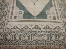 Load image into Gallery viewer, Vintage Wool Anatolian Oriental Area Rug 6x10 One of a Kind
