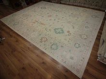 Load image into Gallery viewer, Handmade Floral Oushak Vegetable Dye Large Rug 10x14
