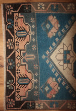 Load image into Gallery viewer, "anatolian rugs" "oushak rugs" "vintage anatolian rug" "oriental rugs" "carpet
