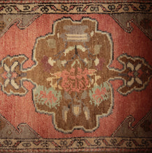 Load image into Gallery viewer, "anatolian rugs" "oushak rugs" "vintage anatolian rug" "oriental rugs" "carpet"
