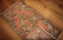 Load image into Gallery viewer, "anatolian rugs" "oushak rugs" "vintage anatolian rug" "oriental rugs" "carpet"
