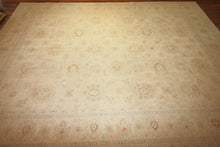 Load image into Gallery viewer, "pakistani rugs" "peshawar rugs" "antique peshawar rugs" "peshawar ziegler rugs" "peshawar hand knotted rugs" "peshawar oushak rugs" "peshawar rugs"
