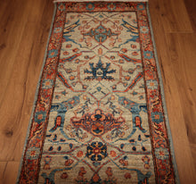 Load image into Gallery viewer, "heriz serapi rugs for sale" "antique heriz serapi rugs" "heriz rug" "heriz rug patterns" "geometric heriz rug" "heriz rug value"

