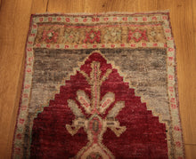 Load image into Gallery viewer, "anatolian rugs" "oushak rugs" "vintage anatolian rug" "oriental rugs" "carpet"
